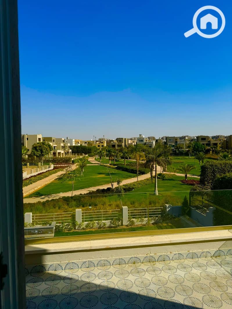 2 1f315aea-7d89-48ba-a4aa-7912324aae04. jpg