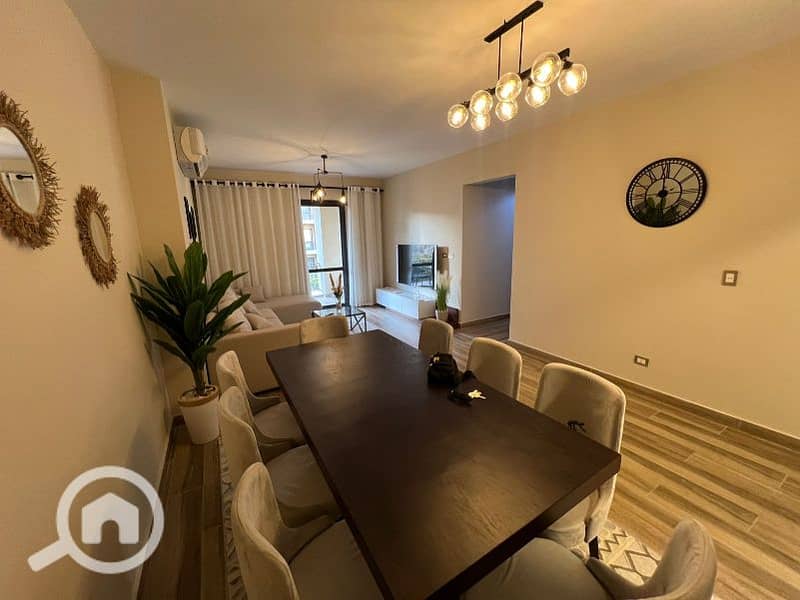 5 f31579c1-7edb-4979-b252-8cbe7f770e7d. jpg