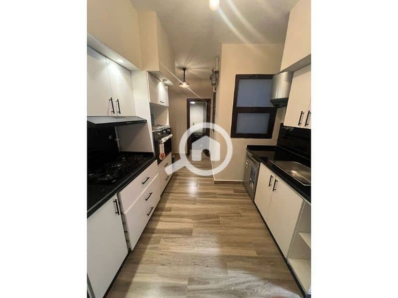 7 78c67bb4-77ad-468d-b5f9-e7385870ce64. jpg