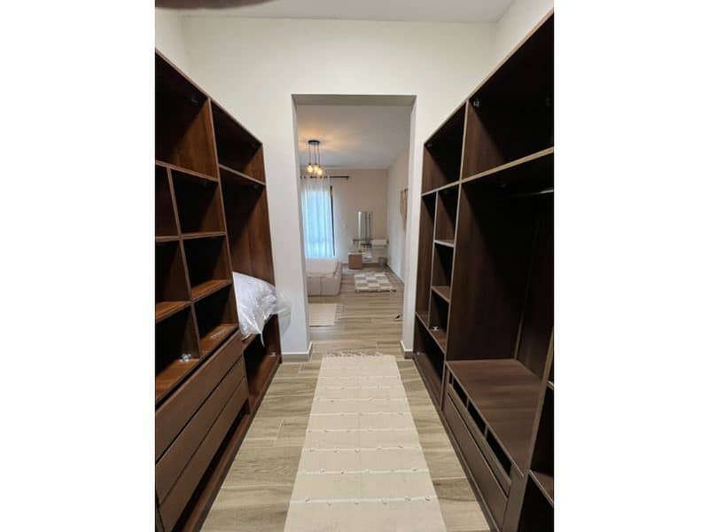 8 1eef54b0-6574-49e2-9b93-3806fc34f369. jpg