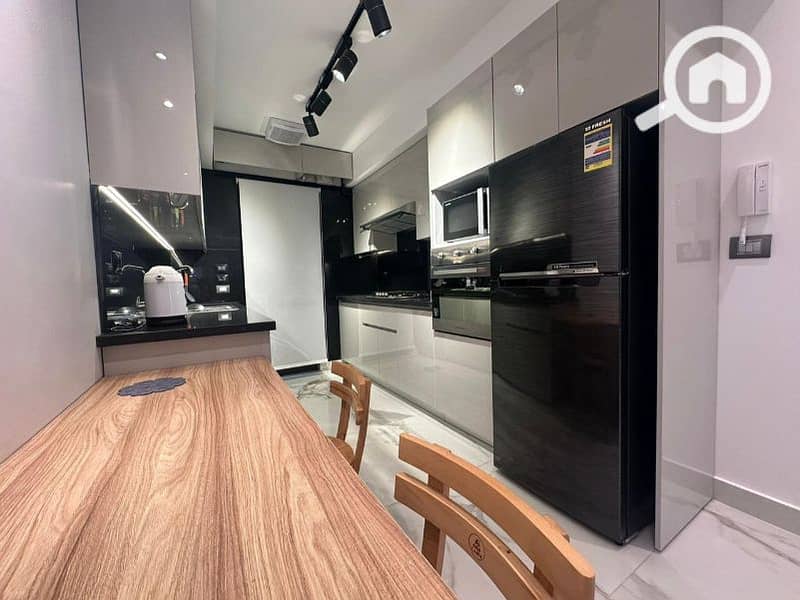 3 51cabc1a-9de5-46bf-9830-5c3cee1e6b3f. jpg