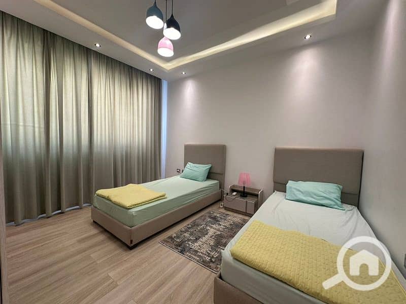 6 5d8b9cb2-a882-45d9-9b2a-87a1fbd7d120. jpg