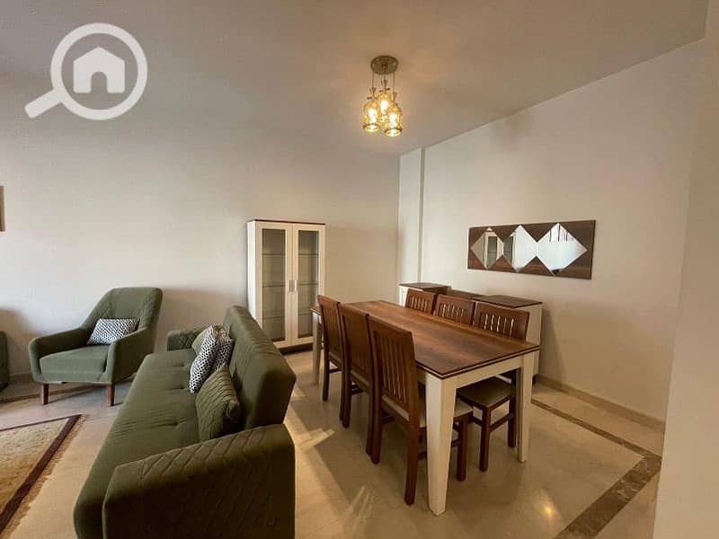 10 796ef3ca-6cfc-405f-ae64-5c1f9eb67e91. jpg