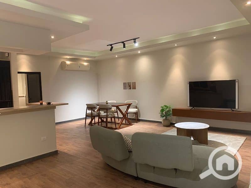 14 ef1b0ae1-1f35-4a4a-a2d3-706615ed3510. jpg