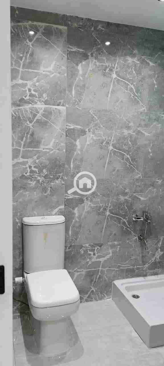28 56500. jpg