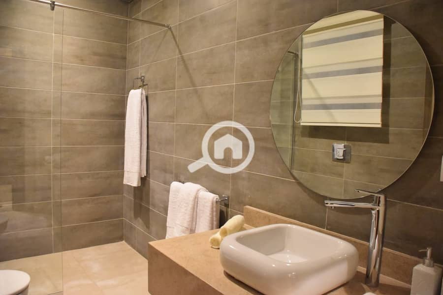 8 FB_IMG_1637021653874. jpg