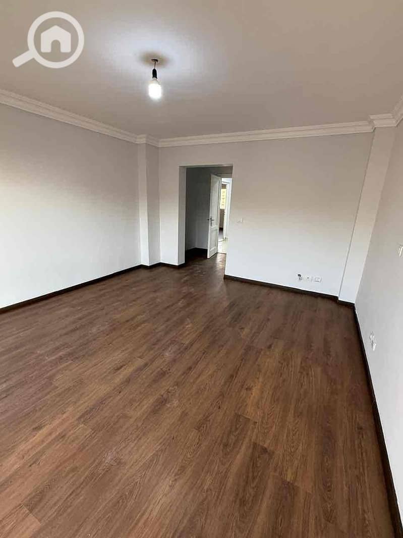 8 8d8b15f8-f088-4189-8477-e1678cee64f1. jpg