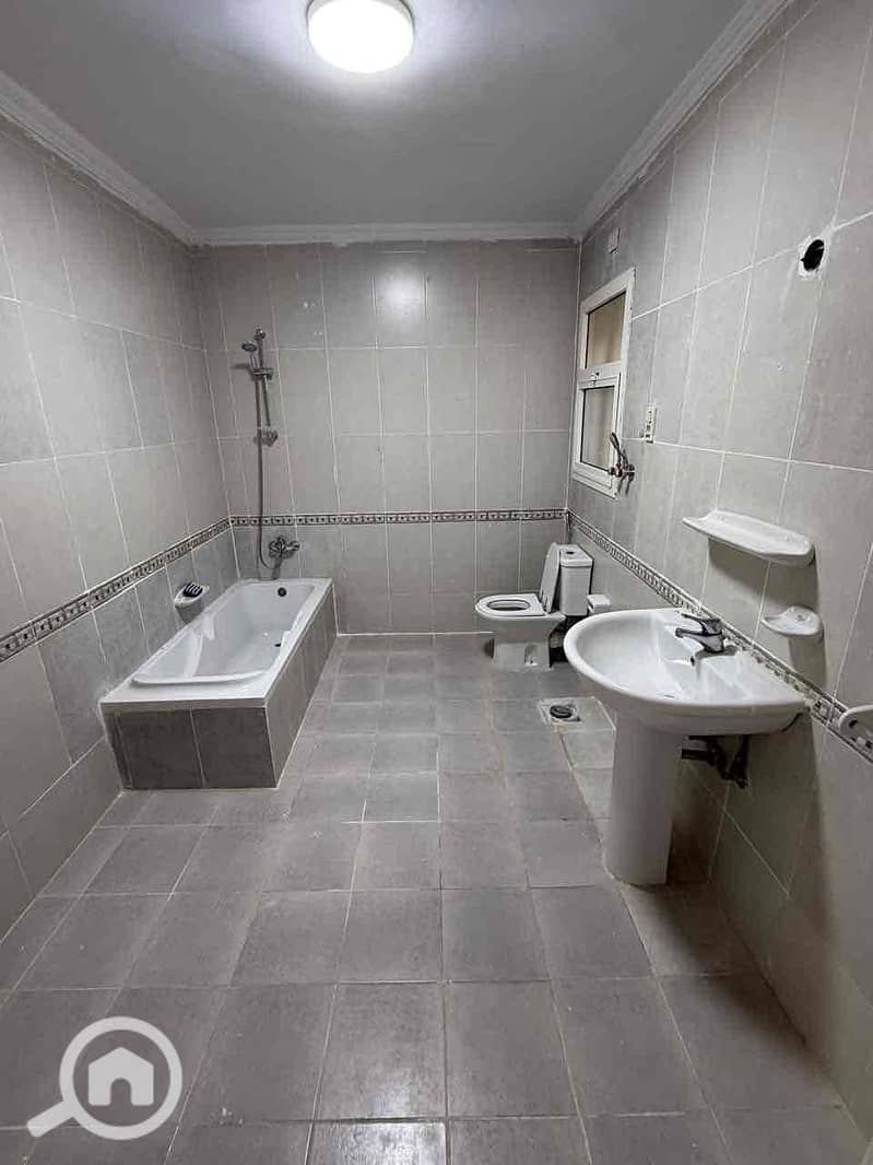 9 b30af1f0-1a00-416b-adcb-13aff7d96ef5. jpg