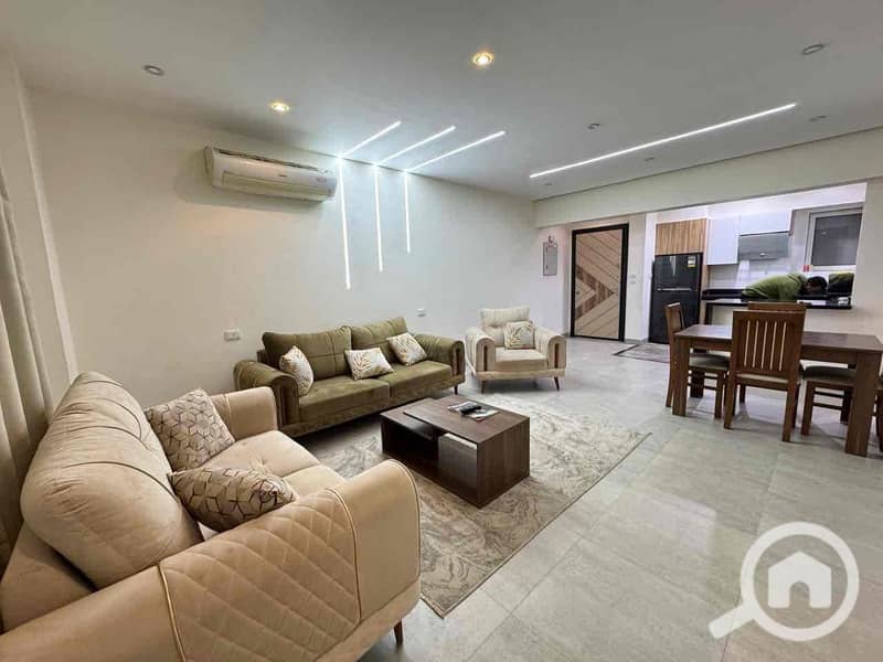 8 20655ed0-6101-43b6-8218-99cc9e4ee35e. jpg