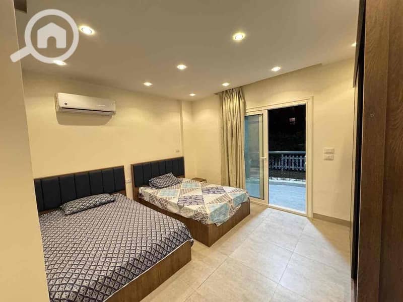 11 545ccdca-c0b6-468b-a251-57b2b4066d08. jpg