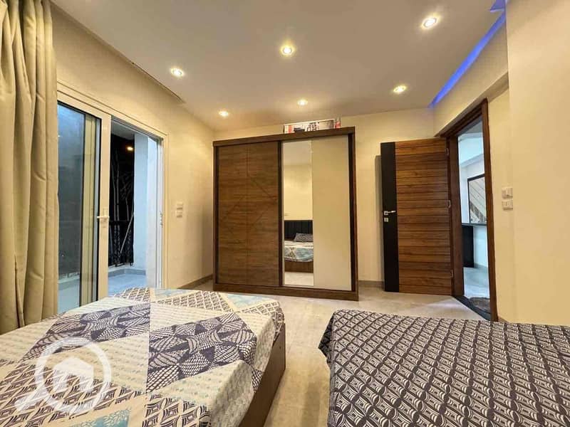 12 8cbe21f1-a5d2-490d-8efe-c4575d7964c3. jpg