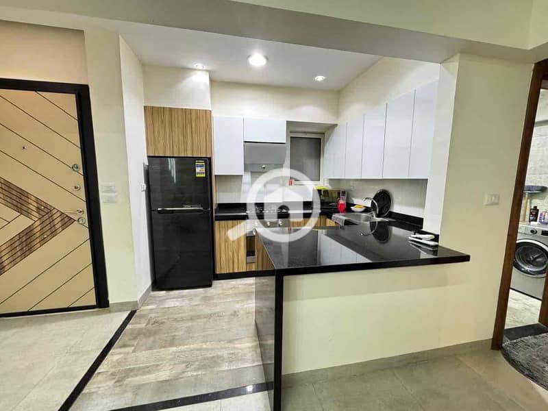 14 051b9597-7ba5-4b8c-89dc-38dfe2e02577. jpg