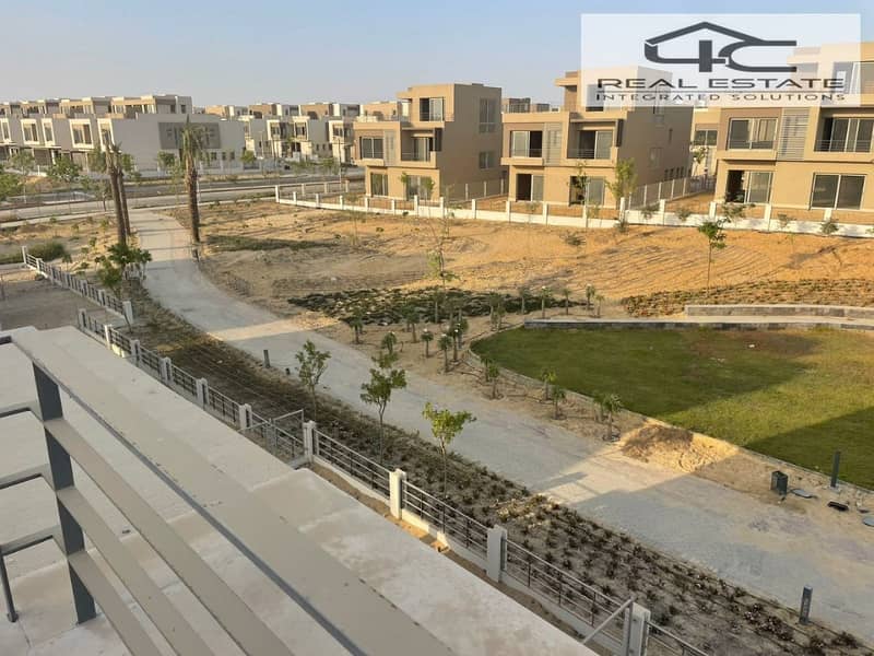 5 WhatsApp Image 2025-10-23 at 2.30. 38 PM. jpeg