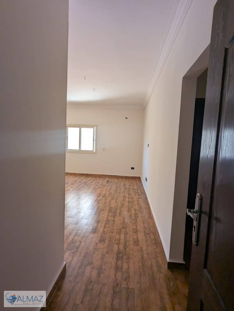 7 WhatsApp Image 2025-10-25 at 10.21. 59 AM (2). jpeg