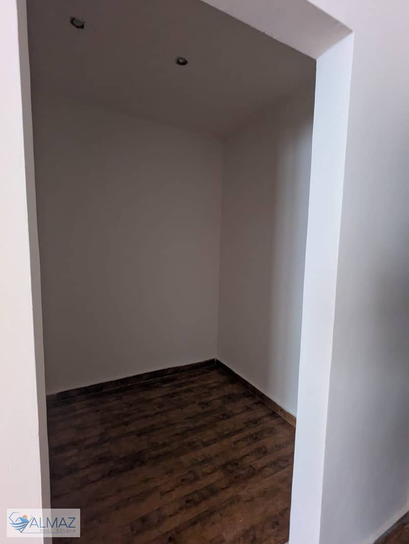 10 WhatsApp Image 2025-10-25 at 10.21. 57 AM (1). jpeg