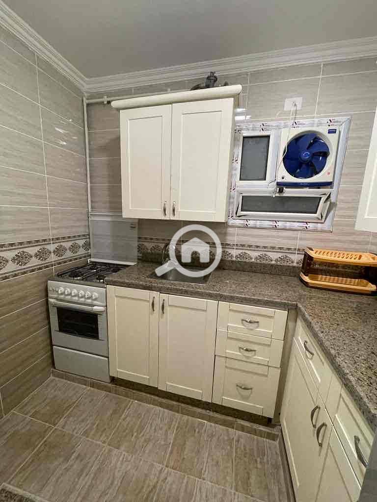 9 2ed6d8d1-c0fd-425d-9edb-2abdad11310f. jpg