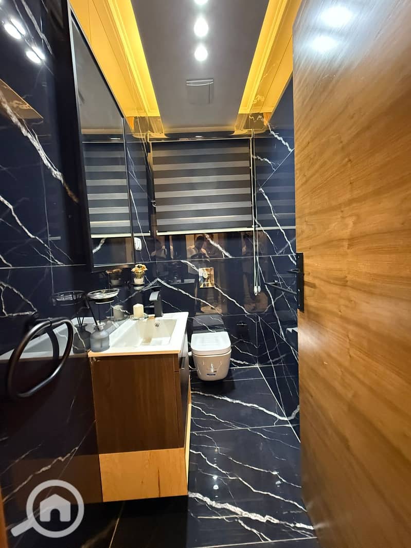 2 WhatsApp Image 2025-10-01 at 3.15. 54 PM. jpeg