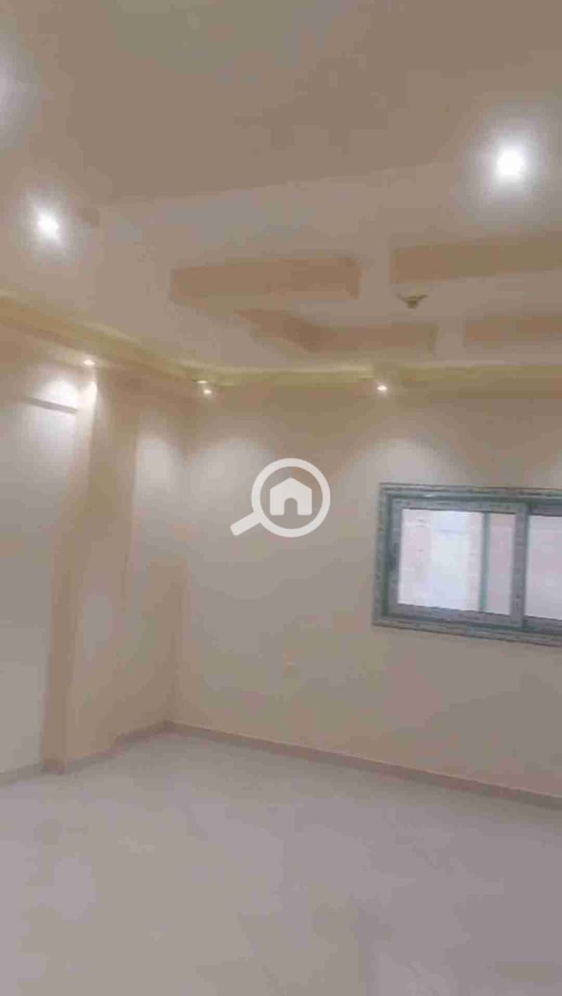 1000671827. jpg 1000671827. jpg