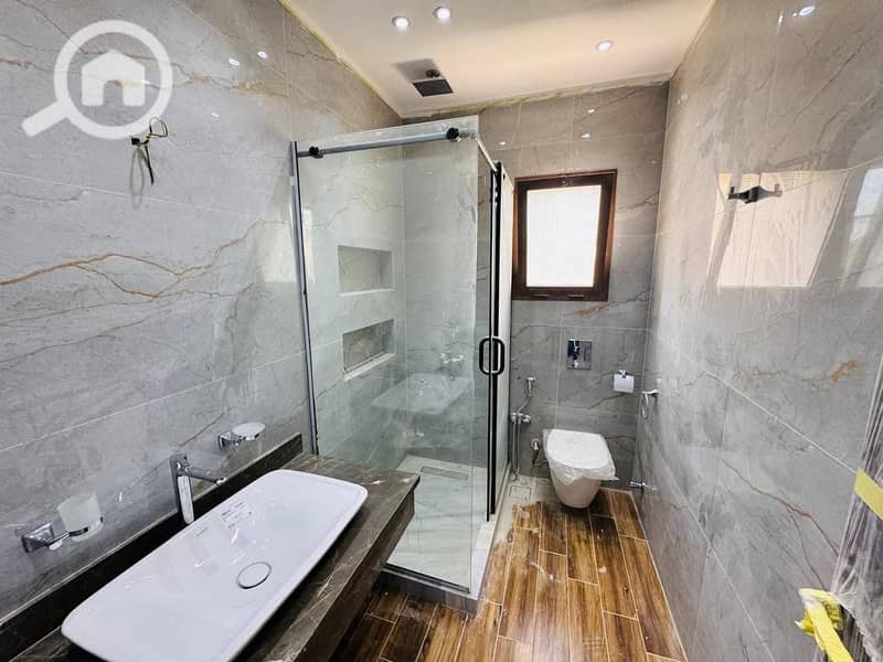 6 565094900_844413884788541_8468014456966430420_n. jpg