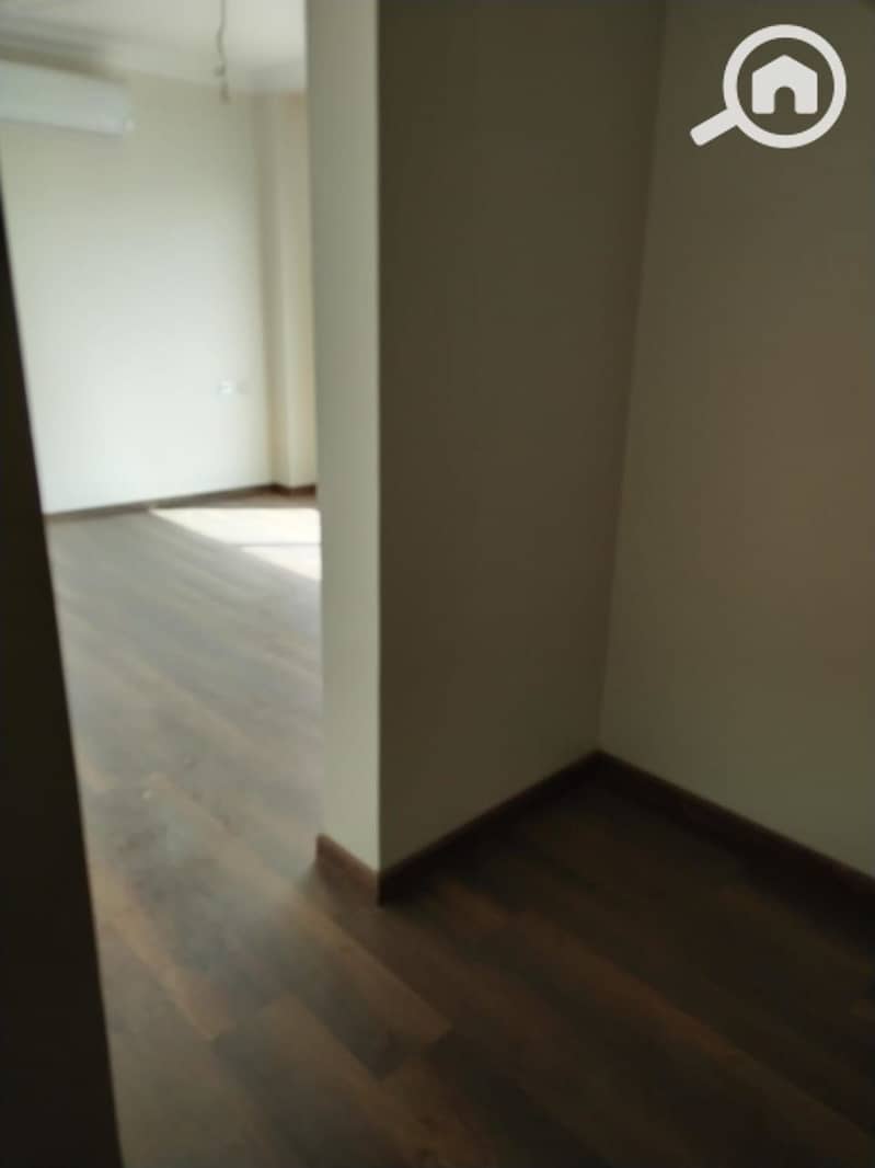 19 WhatsApp Image 2025-10-23 at 4.35. 42 PM (1). jpeg