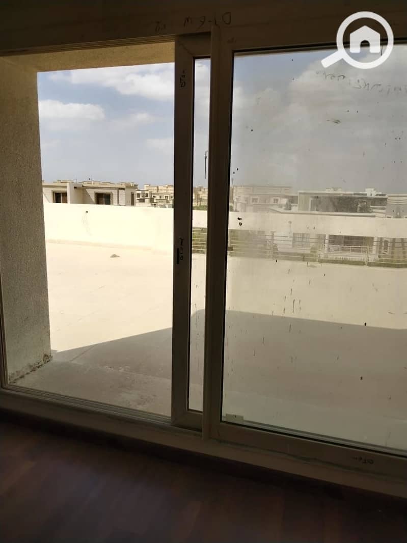 24 WhatsApp Image 2025-10-23 at 4.35. 40 PM (2). jpeg