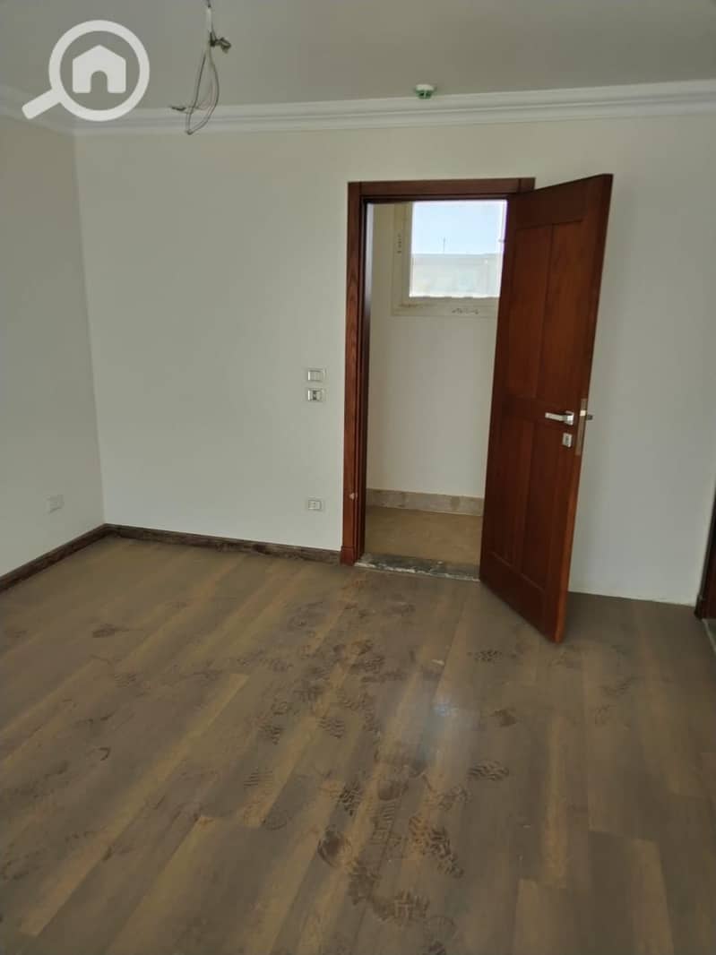 25 WhatsApp Image 2025-10-23 at 4.35. 40 PM (1). jpeg