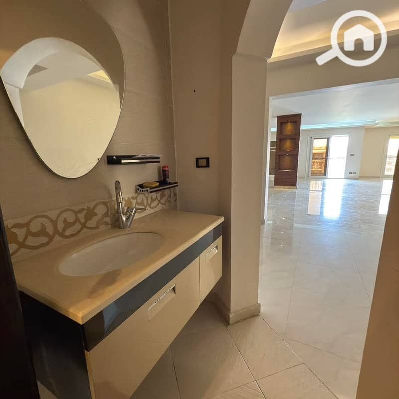 8 565683513_842547924975137_8857018309151770201_n. jpg