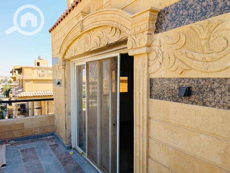 8 087a80b8-083e-4da9-8cdb-94784e554d16. jpg