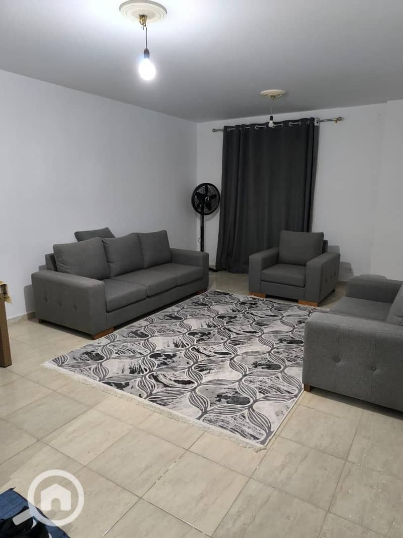 2 77b75ef1-91cb-4cd2-9c58-a4e207bff3b2. jpg