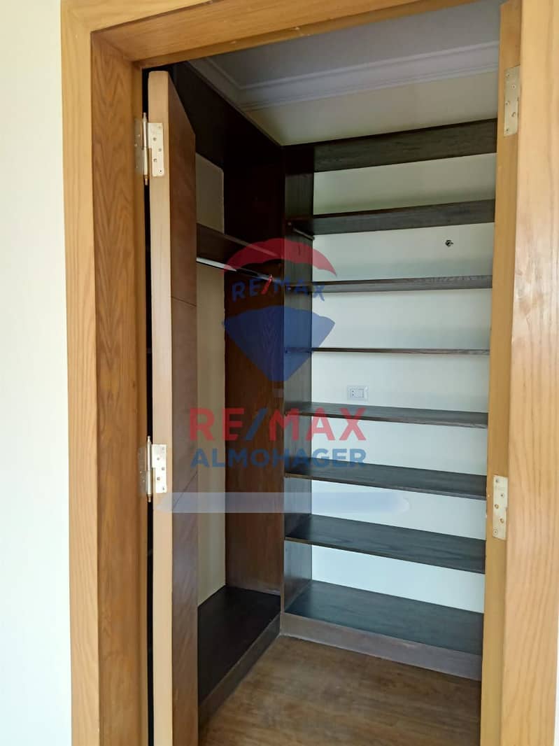 5 8f97de4f-bba9-46df-bb46-7c9aac9d7523. jpg