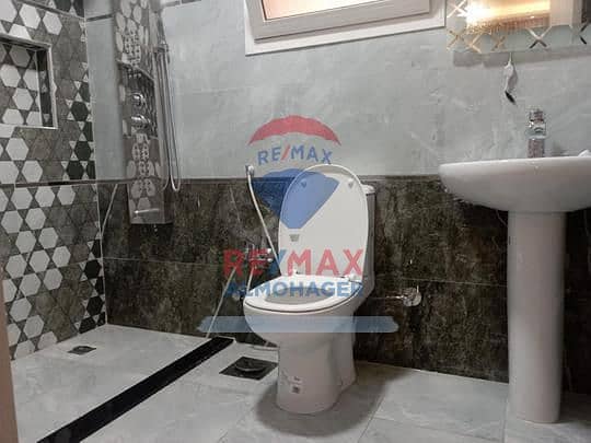 8 a8f7b131-78f2-427d-a407-9508ac977900. png