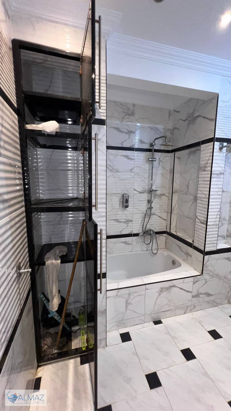 4 WhatsApp Image 2025-10-25 at 11.16. 59 AM (1). jpeg