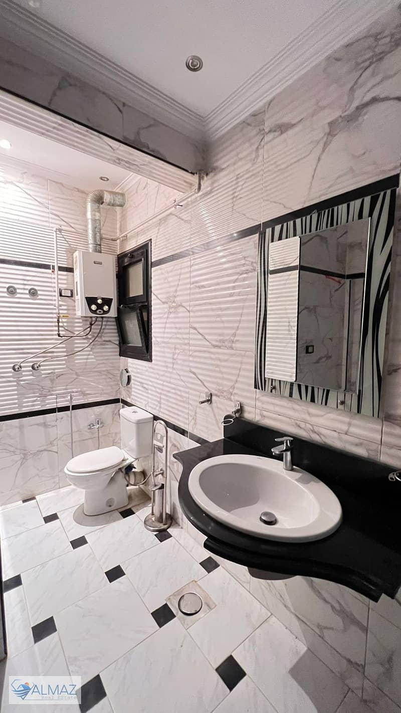 8 WhatsApp Image 2025-10-25 at 11.16. 58 AM. jpeg