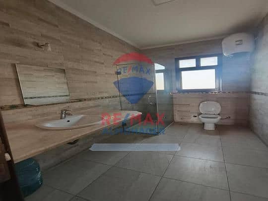 6 b3a42cd4-8665-4549-8529-620168d36471. png