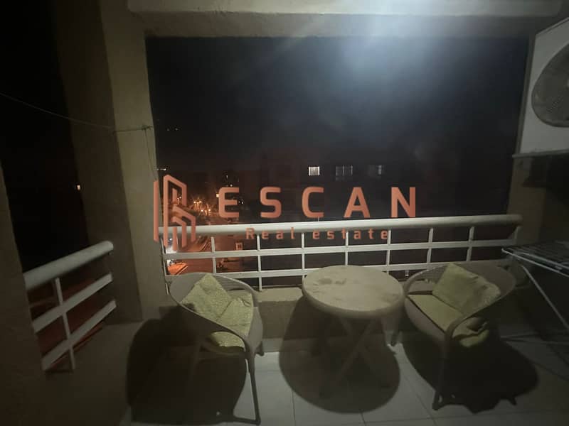 8 U531925 (11). jpeg