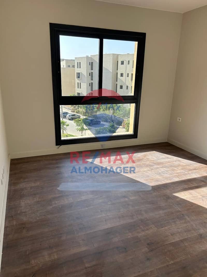 3 WhatsApp Image 2025-10-25 at 2.06. 38 PM. jpeg