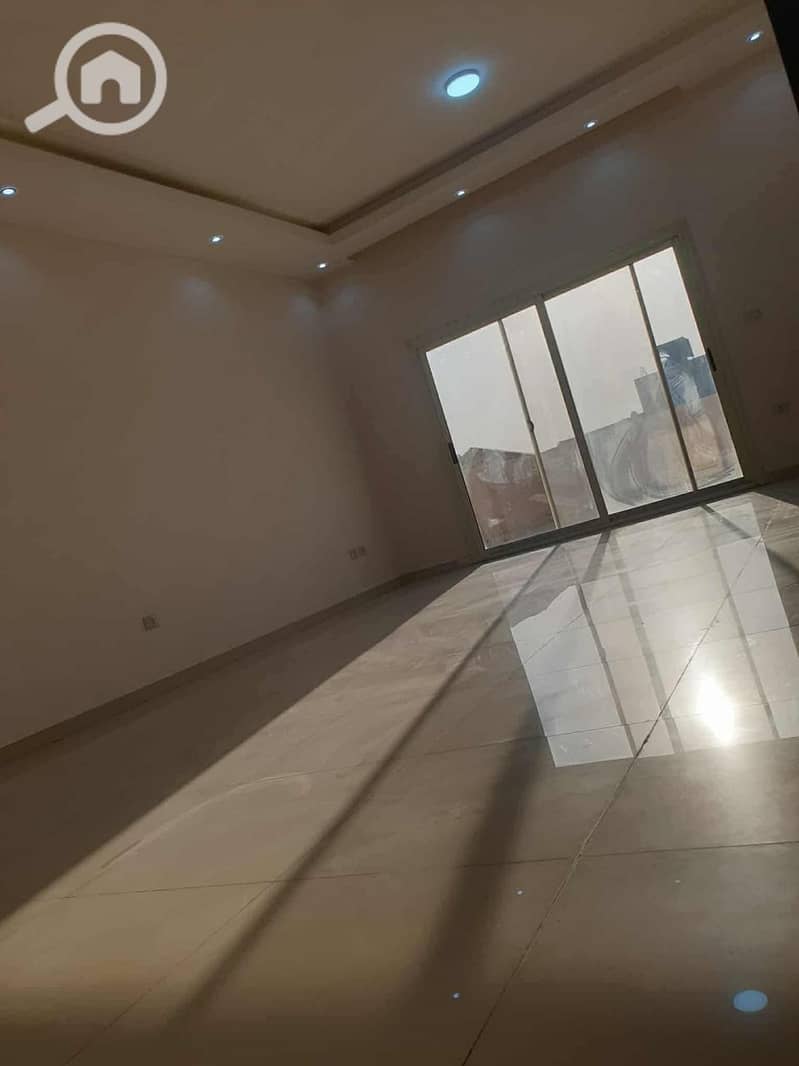 5 7d9709a1-c3e3-45b5-8cdb-0fe339b853e7. jpg