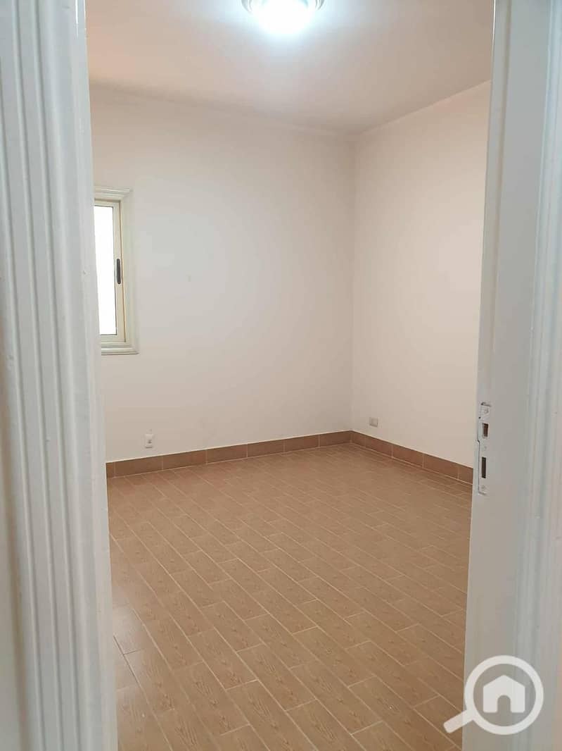 8 550fc860-1fd7-4472-bd28-cbd85d1ccc4f. jpg