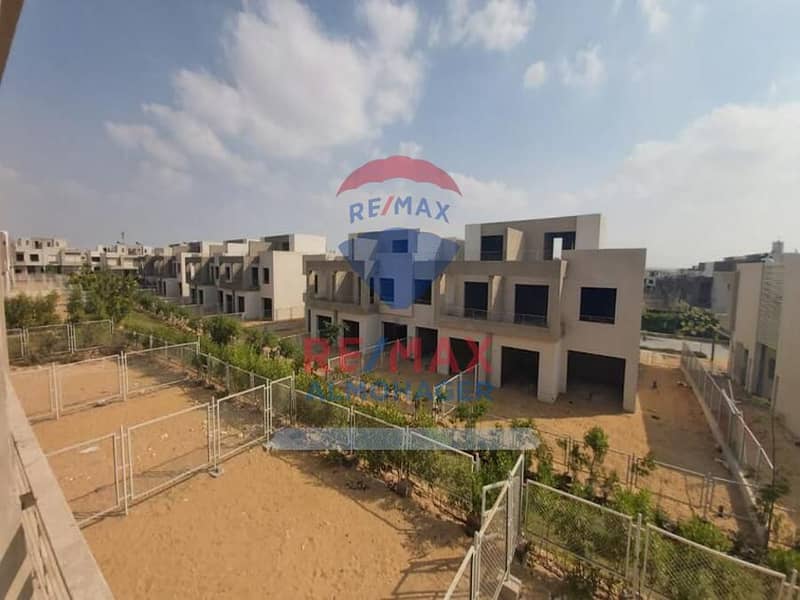 3 3b888b20-dc21-4955-99b2-60548f8d8c08. png