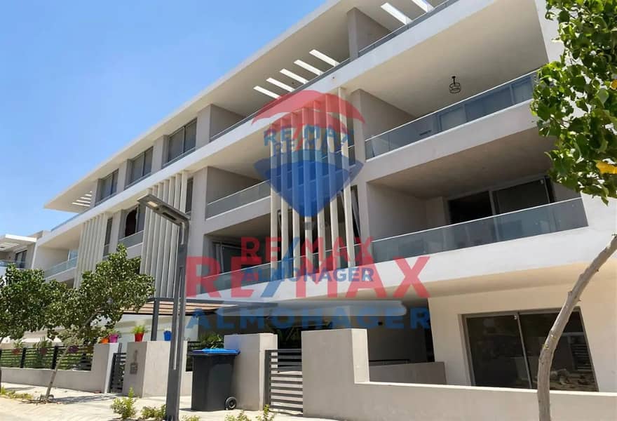 4 6854372-6438do. jpg