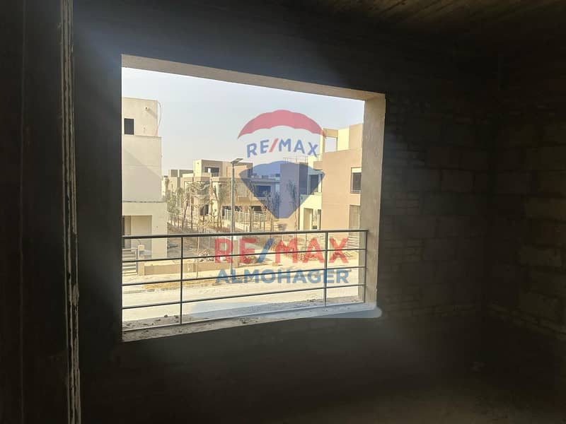 10 WhatsApp Image 2025-04-30 at 1.29. 18 PM. jpeg