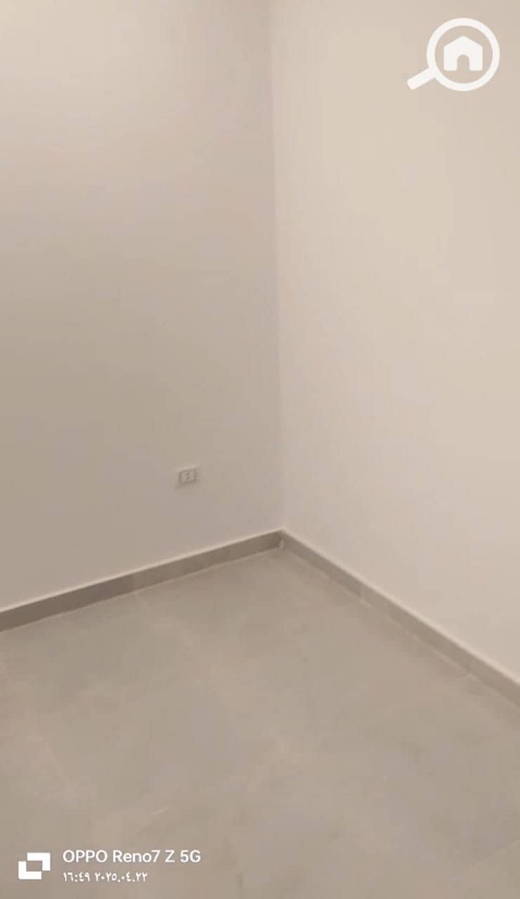 13 e63ea486-97ee-4a64-84bb-8be489e87f80. jpg