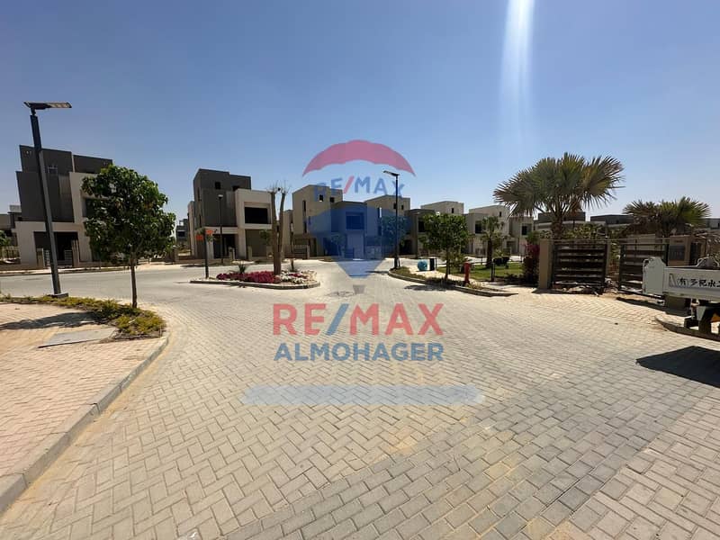 2 WhatsApp Image 2025-04-28 at 2.45. 18 PM. jpeg