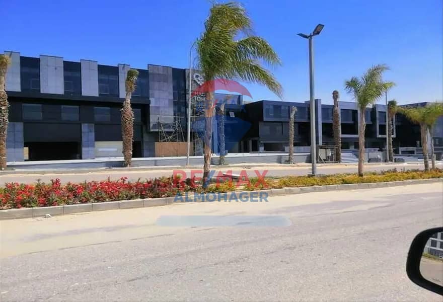 4 6732371-25c3ao. jpg