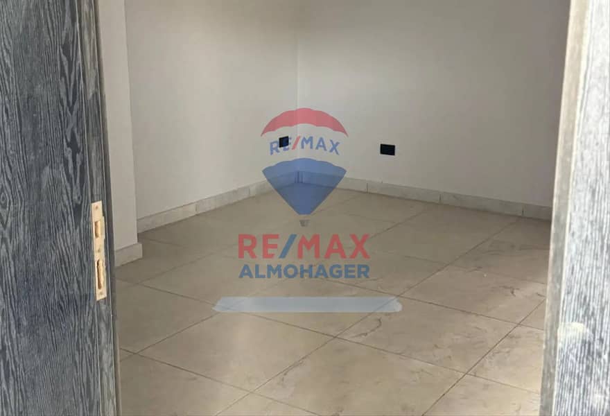 6 6739441-a58fdo. jpg