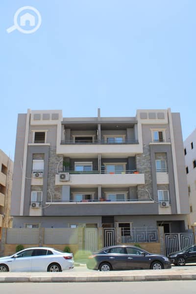 3 Bedroom Flat for Sale in Shorouk City, Cairo - c6613eaa-26ad-4b08-ac14-e3d2eb0685d0. jpg