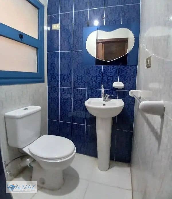 8 WhatsApp Image 2025-09-24 at 10.46. 50 AM (1). jpeg