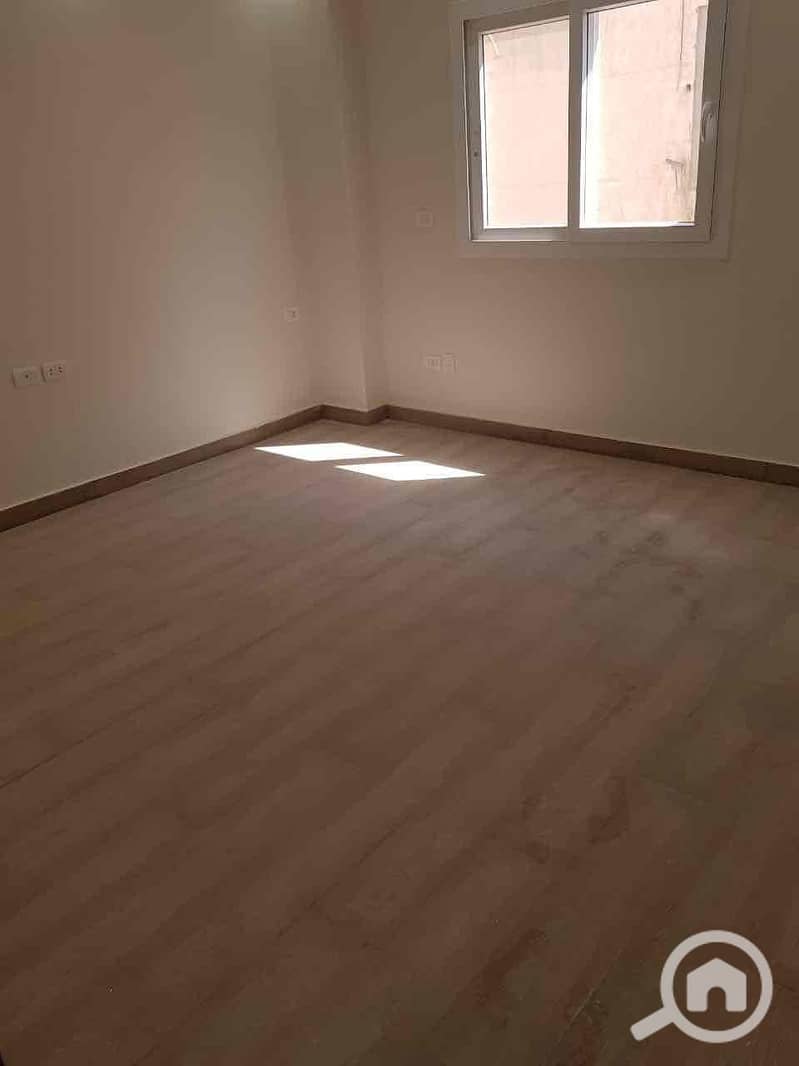 6 60d8ec49-bebd-416a-a527-f0b30f2b6598. jpg