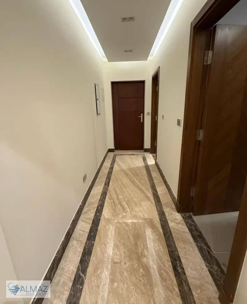 4 WhatsApp Image 2025-10-25 at 12.41. 44 PM (1). jpeg