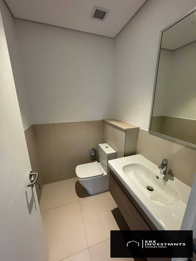 8 er40d2UrgagywNhOR8QWQTRKz5jTr865wmJ8Oz14. jpg